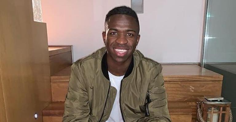 Na Europa, Vinicius Jr. tem a companhia de ex-participante do ‘De Férias com o Ex’