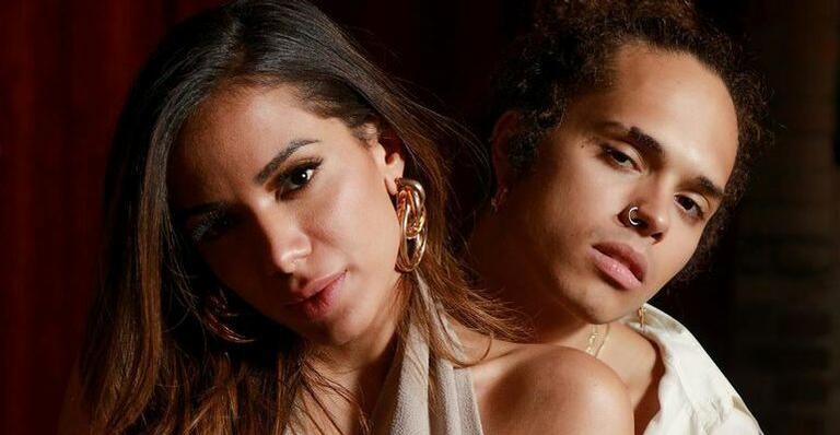 Vitão abre o jogo e dá detalhes sobre beijo quente em Anitta: ”Não foi uma vez, foram várias!”