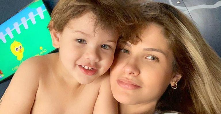 Andressa Suita se derrete ao receber elogio inusitado do filho, Gabriel: ”A mamãe é uma princesa”