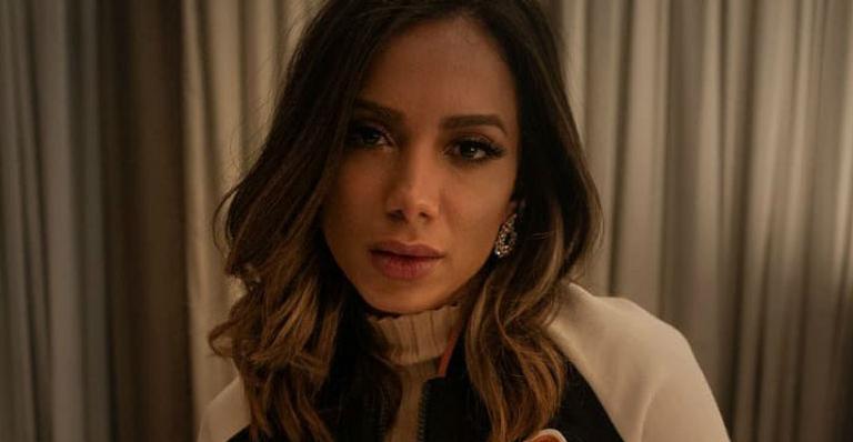 Anitta pede calma aos fãs após ataques contra Ludmilla: ”Me sinto triste”