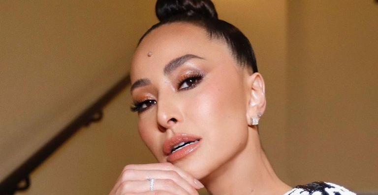 Poderosa, Sabrina Sato reproduz look das passarelas grifado em mais de R$20 mil