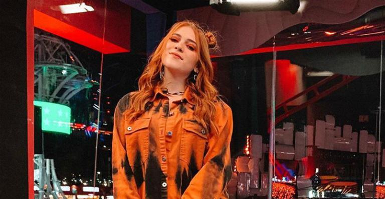 Rock in Rio abre os portões e ex-BBB Ana Clara posa para foto na cidade do rock