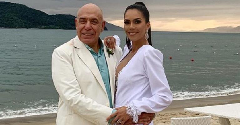 Daniela Albuquerque comemora 15 anos de união nas Maldivas: ”Juntinhos”