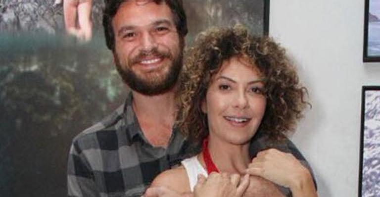 Fabiula Nascimento compartilha clique raro ao lado do marido Emilio Dantas: ”Nosso amor”