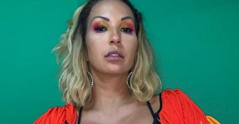 Valesca Popozuda esbanja amor próprio na web: ”Me sentindo tão gostosa Brasil”