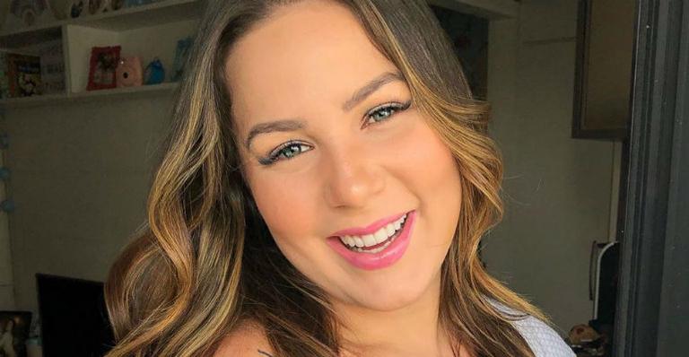 Ex-BBB Cacau radicaliza no visual e impressiona com novo cabelo