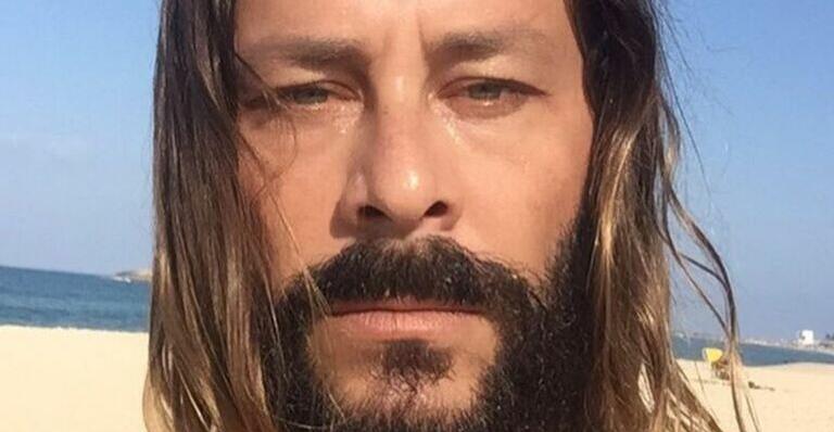 Theo Becker expõe ‘A Fazenda’, anuncia vencedor desta edição e dispara contra Record e Marcos Mion