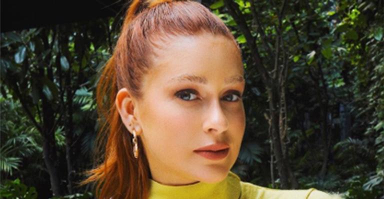 Marina Ruy Barbosa posa com look chiquérrimo e relógio de R$ 117 mil