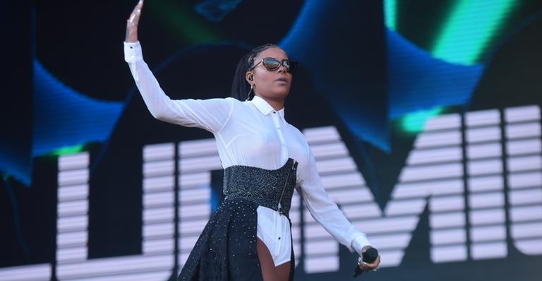 De look transparente, Ludmilla se apresenta no Rock In Rio
