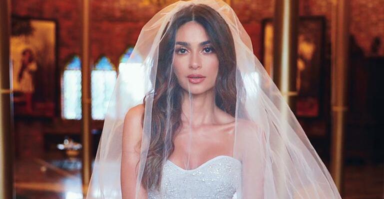 Veja detalhes do vestido de noiva de Thaila Ayala