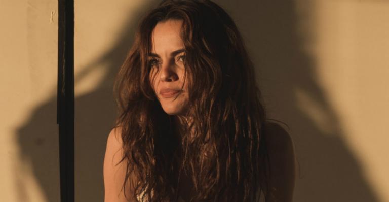 Barbara Fialho fala pela primeira vez sobre maternidade: ”Sempre sonhei com esse momento”