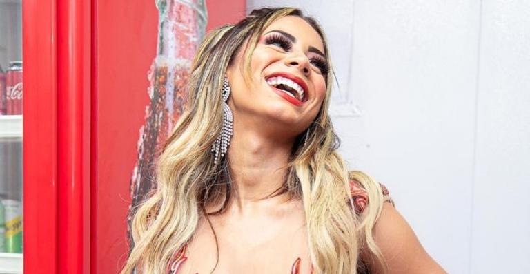 Lexa posta declaração de amor para MC Guimê: ”4 anos te amando absurdamente”