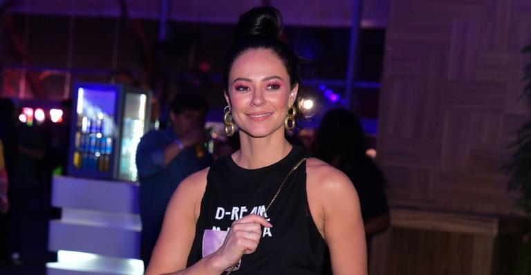 Paolla Oliveira ostenta look despojado no último dia do Rock in Rio e arranca elogios: ”Um arraso”