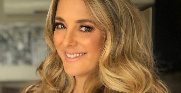Ticiane Pinheiro impressiona ao surgir com barriga chapada dois meses após dar à luz Manuella