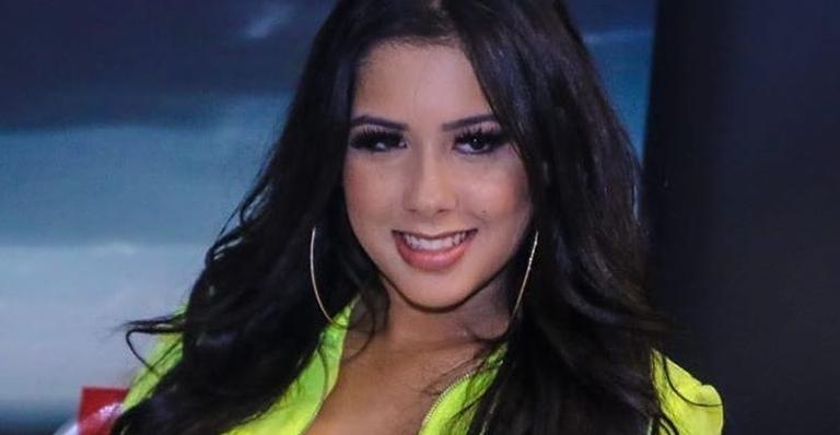 Cinthia Cruz, ex-Chiquititas, desabafa sobre ataques após entrada no ‘De Férias Com o Ex Celebs’