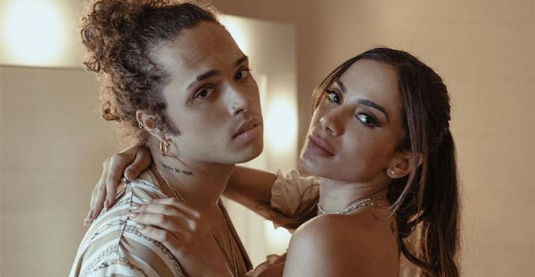 Vitão teria deixado Anitta esperando enquanto beijava repórter no Rock in Rio