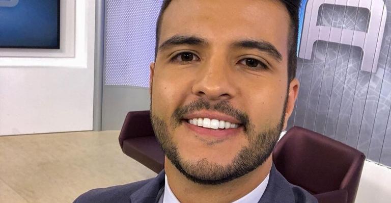 Apresentador da Globo assume relacionamento gay com soldado antes de estrear no Jornal Nacional