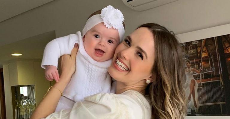 Thaeme Mariôto revela que ansiedade está afetando a amamentação de sua filha: ”Não tive leite”