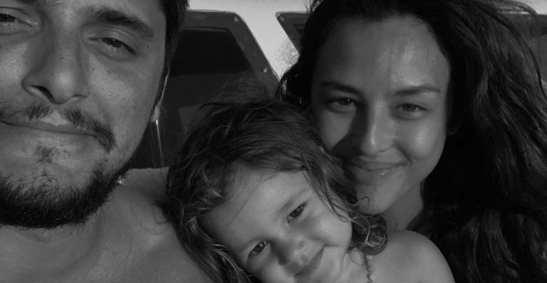 Momento mãe e filha! Yanna Lavigne e Madalena fazem máscaras faciais e encantam internautas