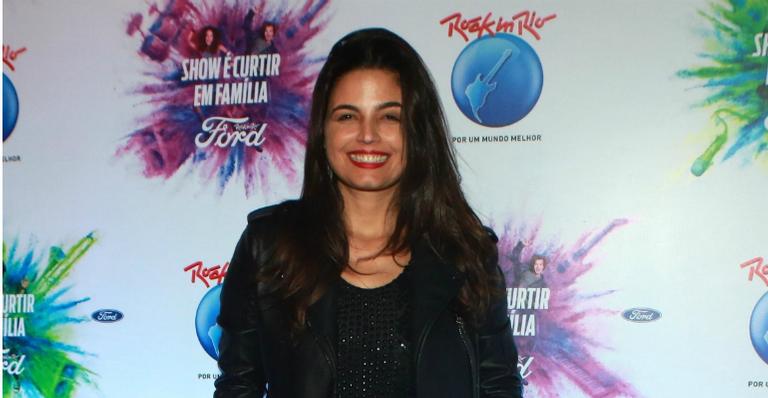 Emanuelle Araujo surge em clique raro ao lado da mãe e aparência impressiona: ”Fonte da juventude”