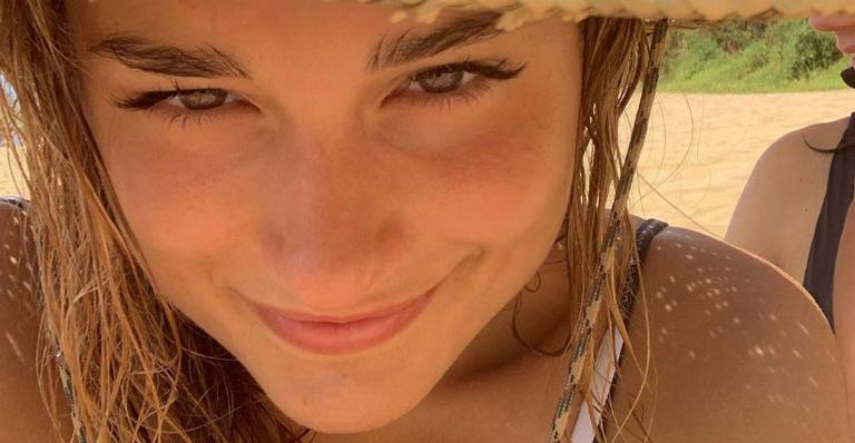 Sasha Meneghel arranca elogios de internautas com novo clique de biquíni