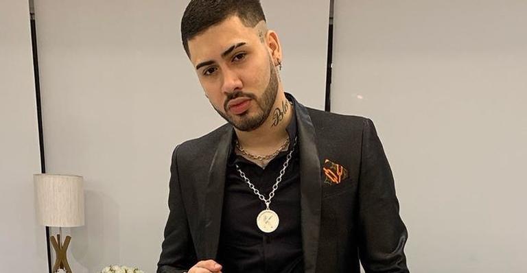 Kevinho surpreende ao convidar fãs das redes sociais para participarem de clipe