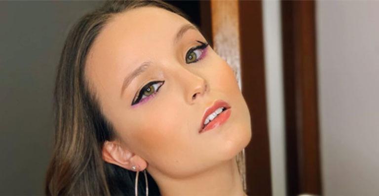 Larissa Manoela exibe corpitcho sarado em clique na academia