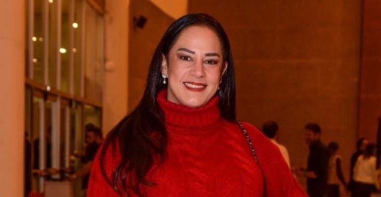 Silvia Abravanel é acusada de faltar no trabalho por estar de ressaca e esbraveja: ”Não acreditem”