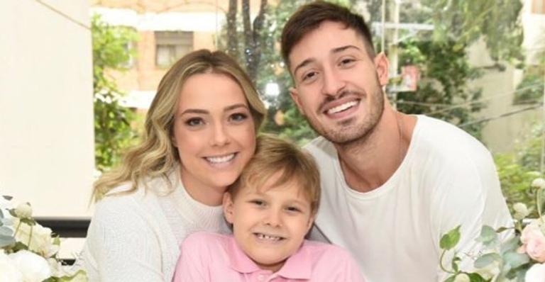 Vini Martinez revela detalhes de sua relação com o filho de Neymar Jr e Carol Dantas