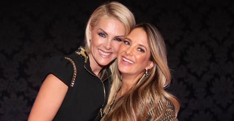 Ticiane Pinheiro e Ana Hickmann são flagradas em momento fofo nos bastidores do ‘Hoje em Dia’