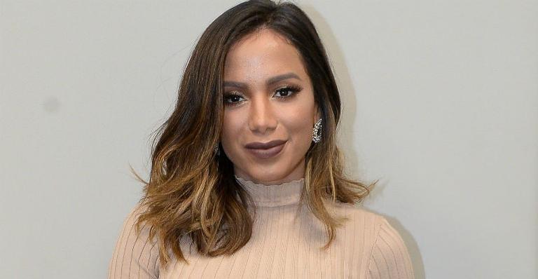 Anitta comenta sobre Caio Castro: ”Bofe que tem dona vai contra as minhas regras”