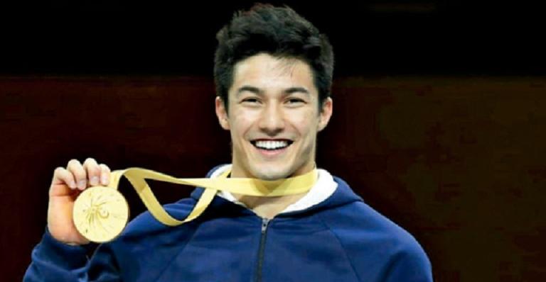 Arthur Nory conquista medalha de ouro inédita