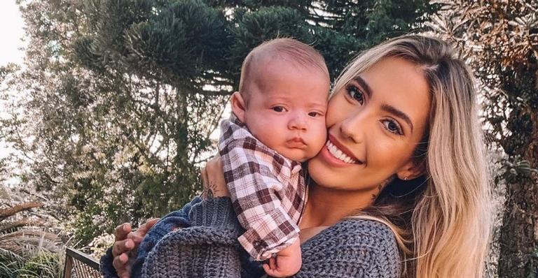 Gabi Brandt rebate comentário inconveniente de seguidora que criticou seus cuidados com seu filho