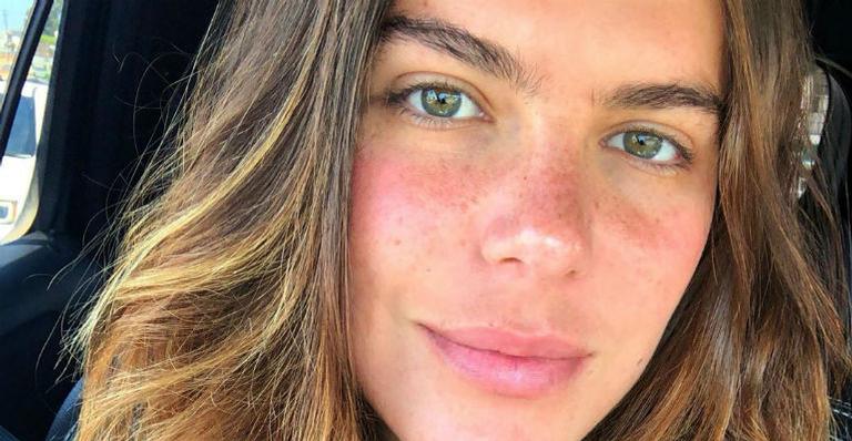 Mariana Goldfarb impressiona ao posar de biquíni toda suada: ”Uma sauna diferente”