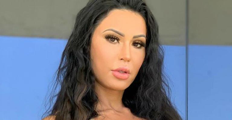 Gracyanne Barbosa deixa fãs de boca aberta com treino de glúteos em micro shorts