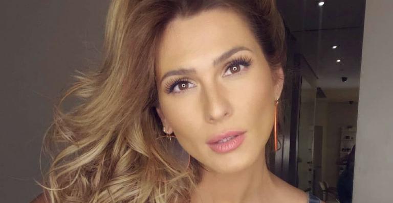 Lívia Andrade é criticada por seguidora por causa de seu decote e não deixa barato