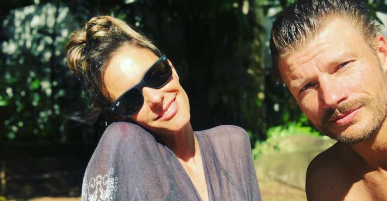 Nasceu! Maria Manoela, terceira filha de Rodrigo Hilbert e Fernanda Lima veio ao mundo
