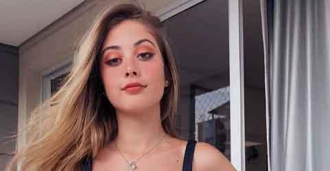 Ananda ensina como conquistar o crush nas redes sociais