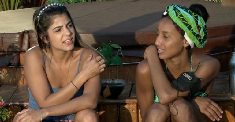 A Fazenda: Hariany e Sabrina falam sobre a vida de casadas dentro do reality: ”Às vezes é um saco”