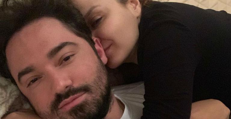 Fernando Zor e Maiara curtem romance em loft com diária de R$ 2.180