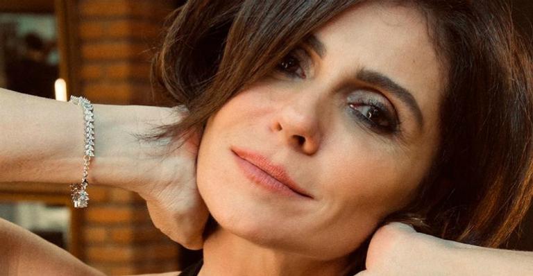 Giovanna Antonelli compartilha registro no espelho do elevador e exibe boa forma
