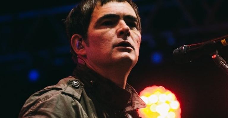 Chegou ao fim! Após quase 30 anos, Samuel Rosa anuncia o fim da banda Skank