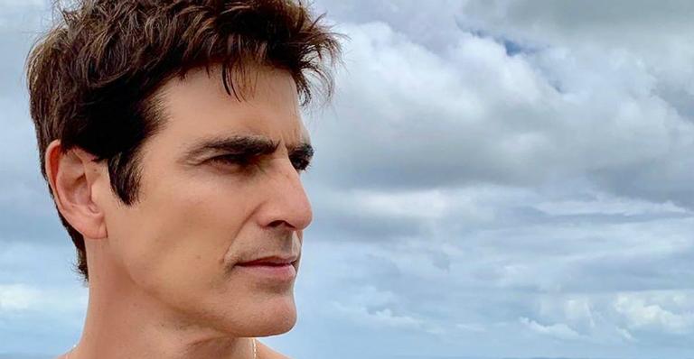 No Rio de Janeiro, Reynaldo Gianecchini aproveita vista paradisíaca: ”Bom dia”