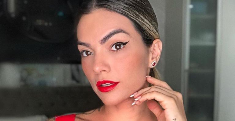 De férias com a família no Ceará, Kelly Key compartilha clique exibindo barriga definida