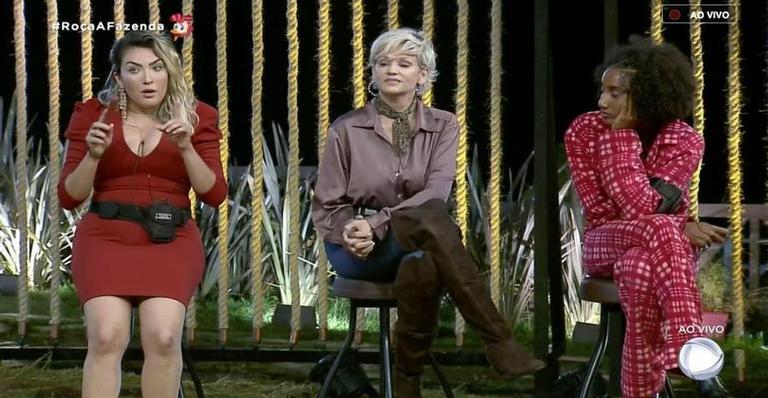 A Fazenda: Com rivalidade declarada Thayse, Andréa e Sabrina estão na roça!