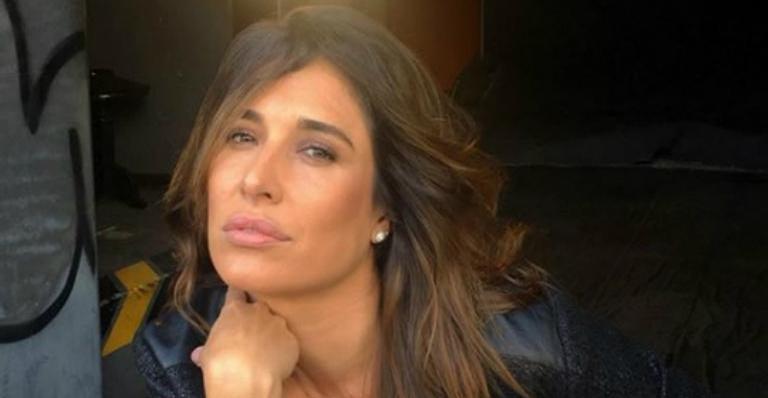 Giselle Itiê impressiona fãs ao exibir barrigão em momento íntimo com a família: ‘Valorizar o amor!’