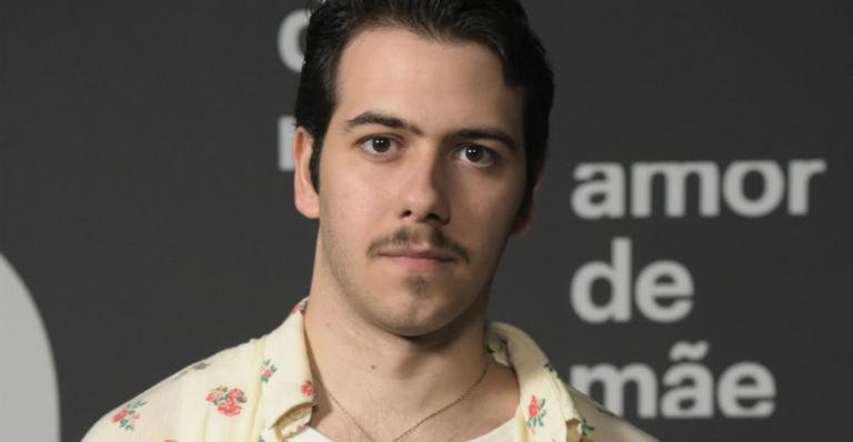 Filho de Murilo Benício impressiona ao aparecer de unhas pintadas e revela: ”Já usei saia”