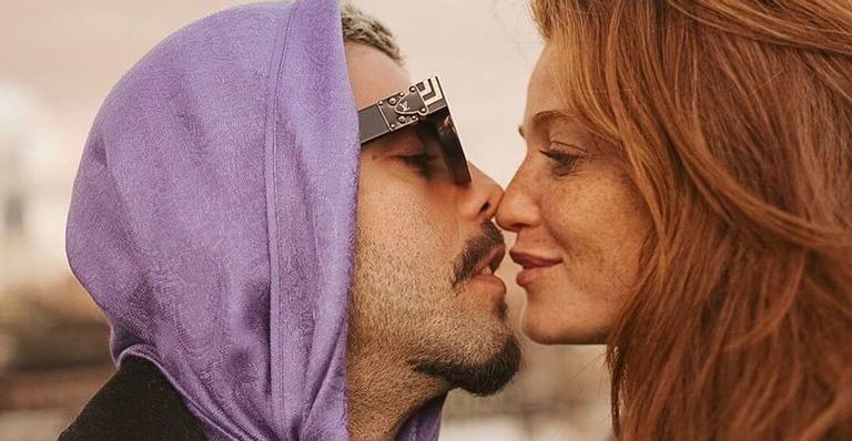 Pedro Scooby fala sobre noivado com Cíntia Dicker e esclarece como a conheceu