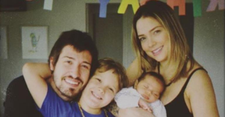 Vinicius Martinez presta linda homenagem ao enteado, Davi Lucca: ”Que sorte a minha”