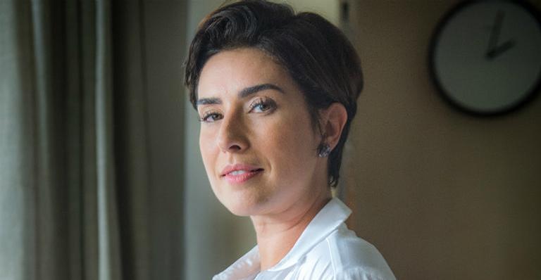 Fernanda Paes Leme choca web ao mostrar foto antiga de seriado ao lado de Sandy e Paulo Vilhena